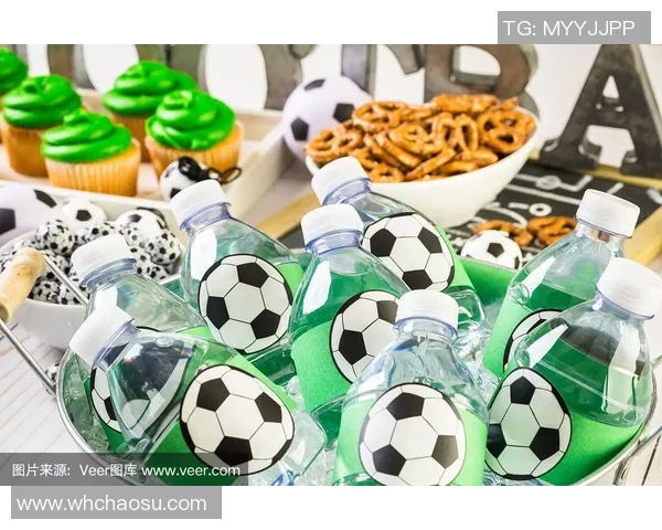 足球明星私下最爱零食曝光盘点这些让人意想不到的小吃偏好